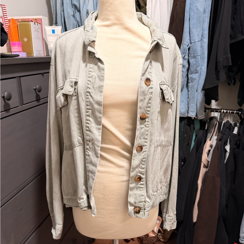 Casual Light Gray Button-Front Women's Jacket
